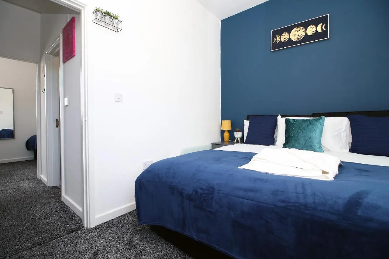 2 Bed Apartment! Near City Centre! 5 Guests*Long Stay Discount* Cardiff Wielka Brytania